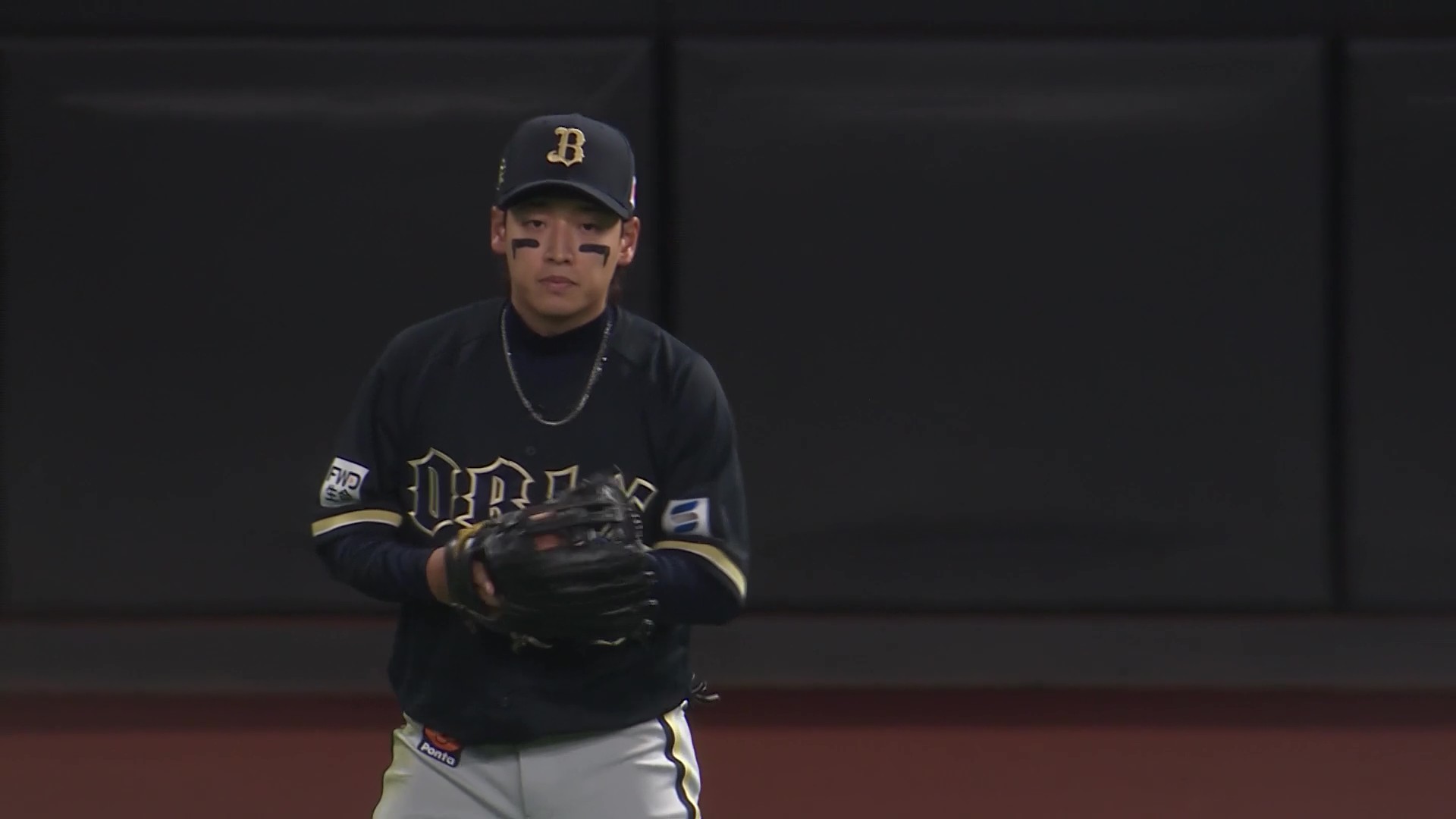 【7回裏】今日も好守!! バファローズ・渡部遼人 右中間後方への打球に追いつきダイビングキャッチ!! 2026年5月1日 北海道日本ハムファイターズ 対 オリックス・バファローズ