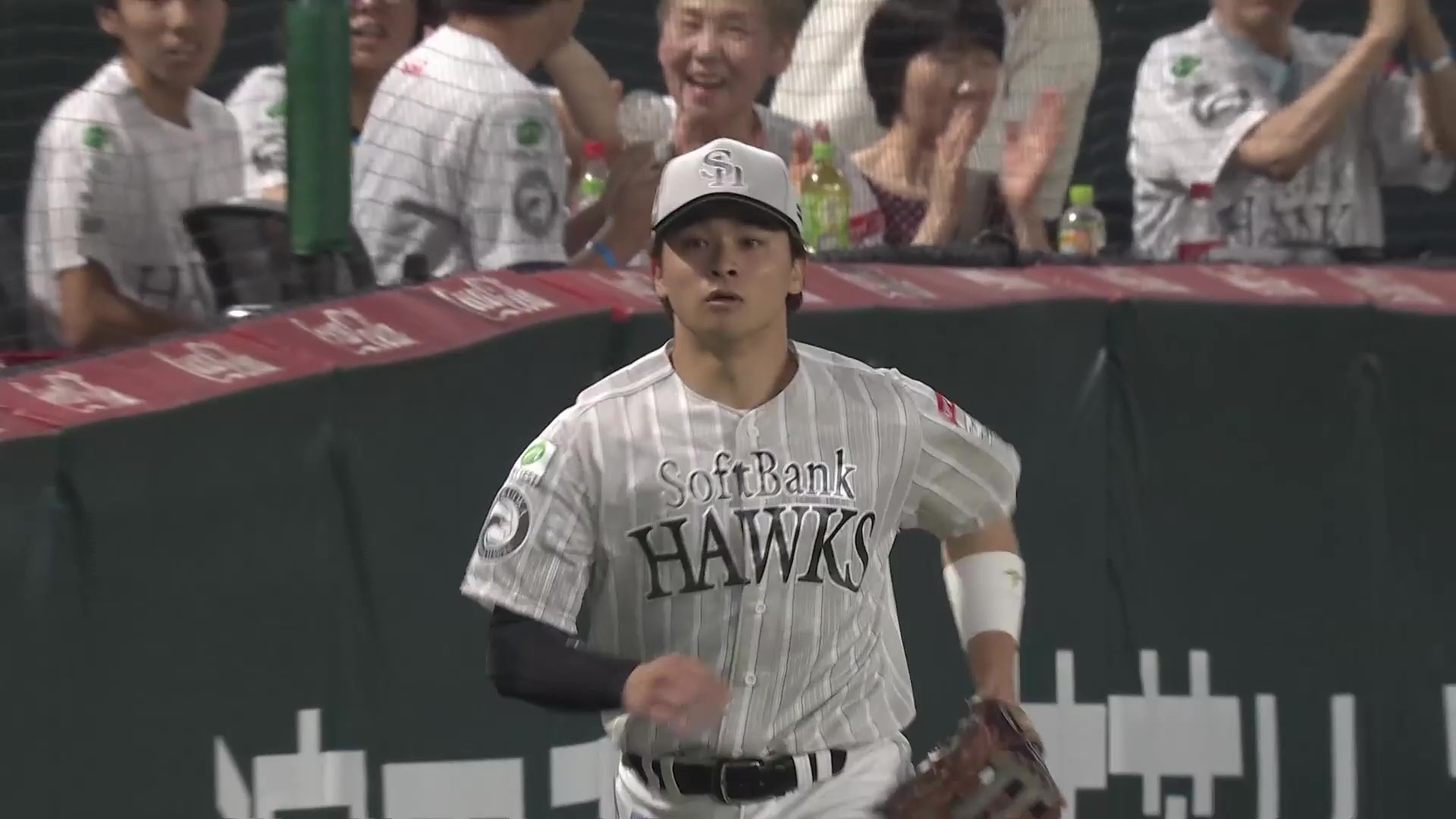 【5回表】ガッツ溢れるスライディングキャッチ!! ホークス・谷川原健太 投手を救うファインプレー!! 2026年7月4日 福岡ソフトバンクホークス 対 千葉ロッテマリーンズ