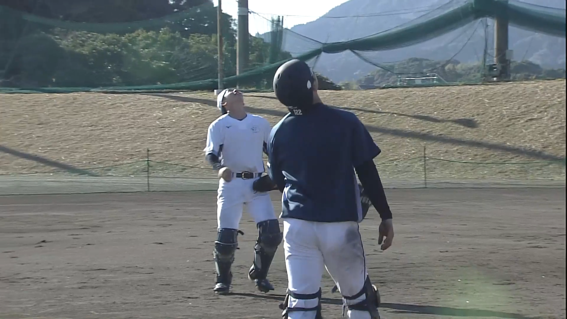 【春季キャンプ】ライオンズルーキー・小島大河とプロ4年目の是澤涼輔が個別練習で特守!! 2026年2月3日 埼玉西武ライオンズ