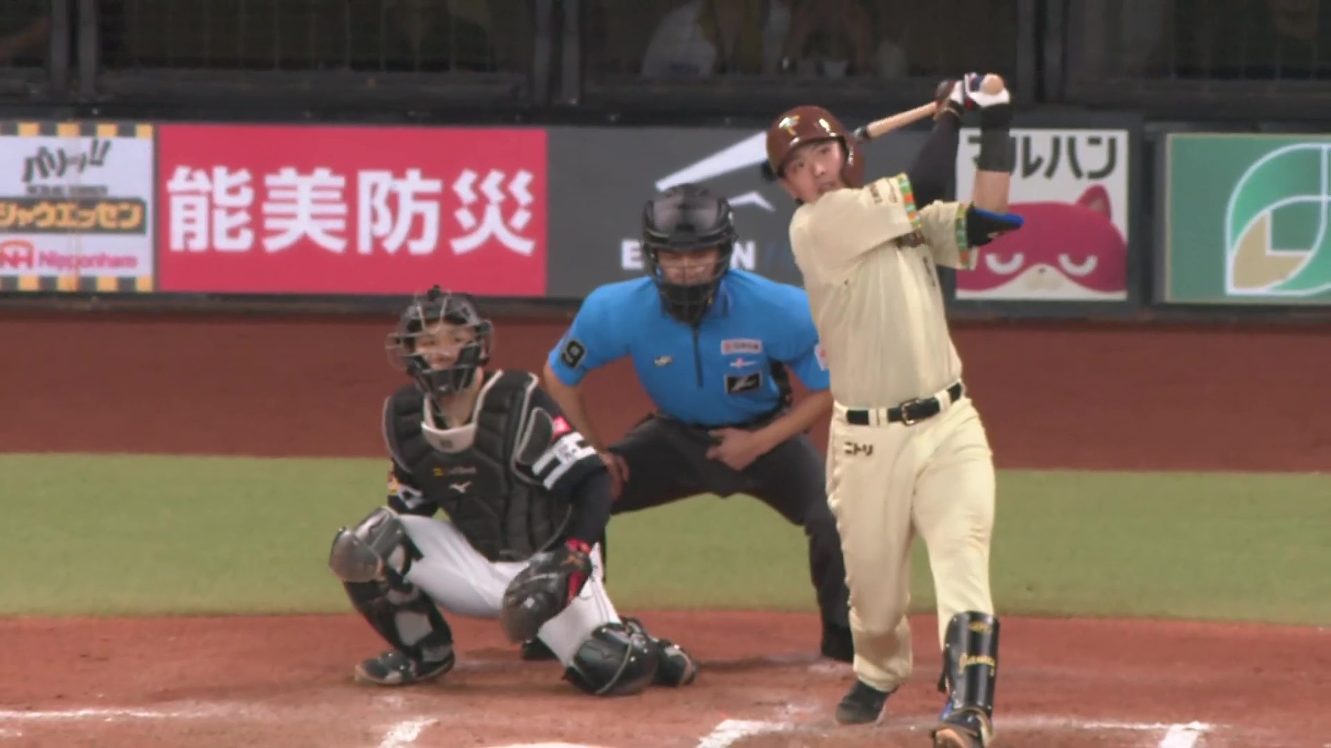 【7回裏】貴重な追加点!! ファイターズ・野村佑希 スタンド上段に飛び込む２ランホームラン!! 2026年7月15日 北海道日本ハムファイターズ 対 福岡ソフトバンクホークス