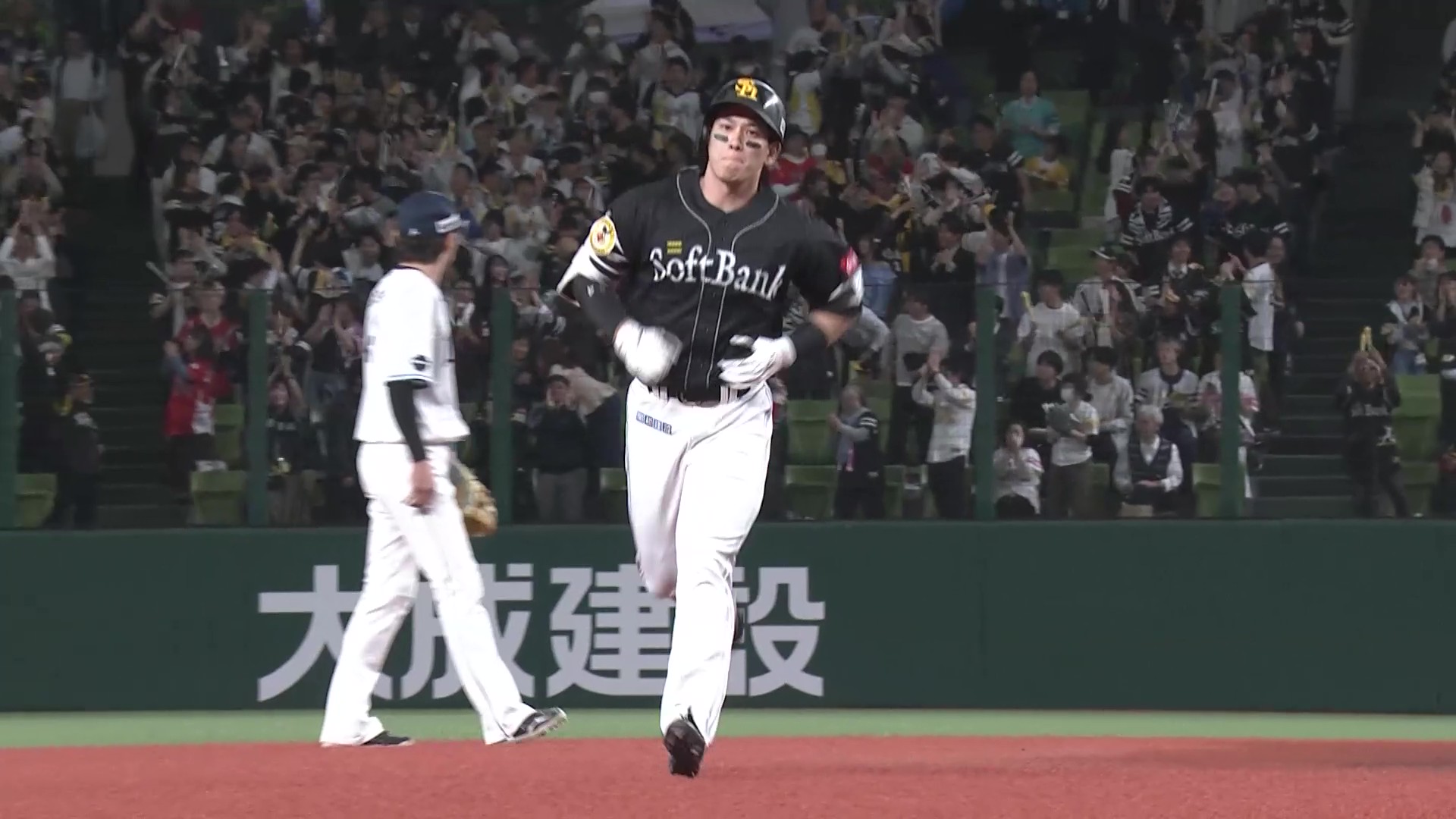 【1回表】打球が伸びていった!! ホークス・栗原陵矢 センターへの第4号ホームランで先制!! 2026年4月22日 埼玉西武ライオンズ 対 福岡ソフトバンクホークス