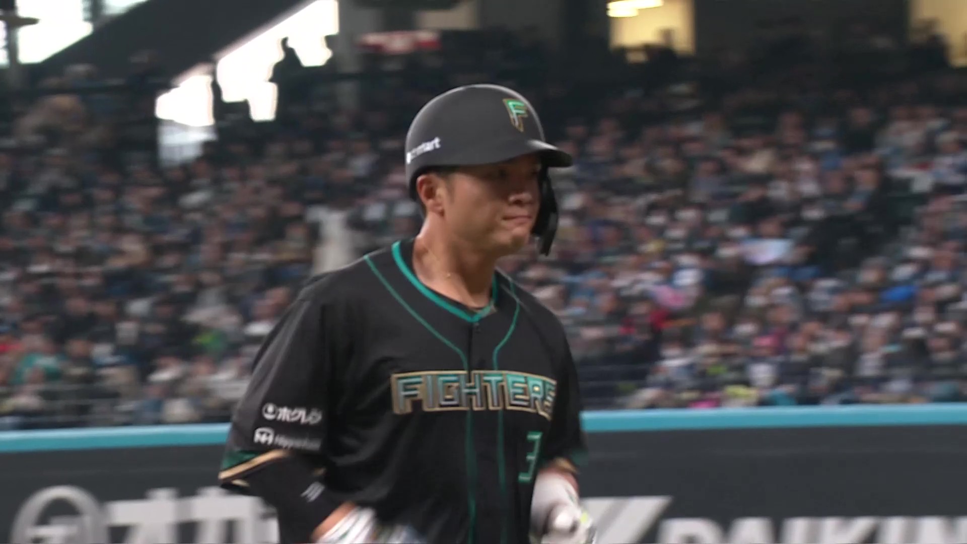 【8回裏】これぞ4番!! ファイターズ・郡司裕也 センターへ同点のタイムリーヒットを放つ!! 2026年3月20日 北海道日本ハムファイターズ 対 東京ヤクルトスワローズ