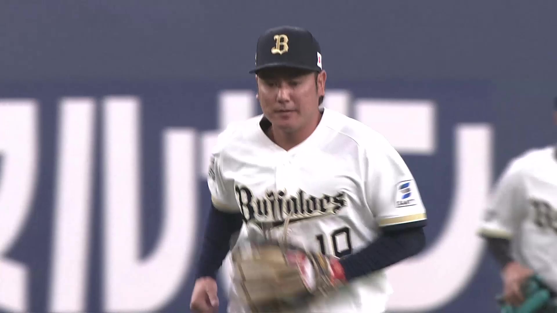 【8回表】バファローズ・大城滉二 センターに抜けそうな打球を素早い送球で華麗に捌く!! 2026年3月22日 オリックス・バファローズ 対 阪神タイガース