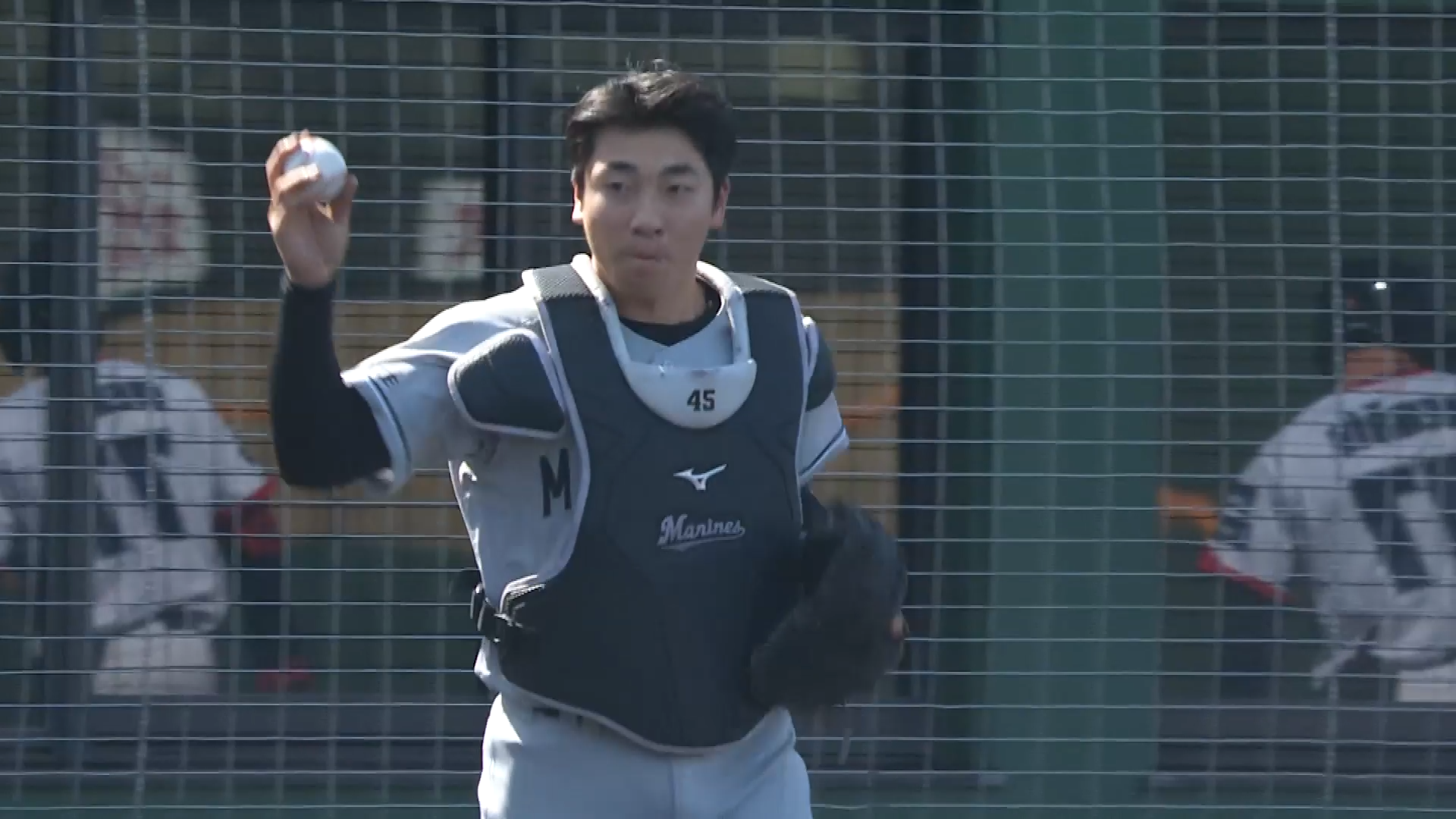 【練習試合】マリーンズ・ドラ6ルーキー・岡村了樹 バックネット際の打球をナイスキャッチ!! 2026年2月23日 千葉ロッテマリーンズ 対 チェコ代表