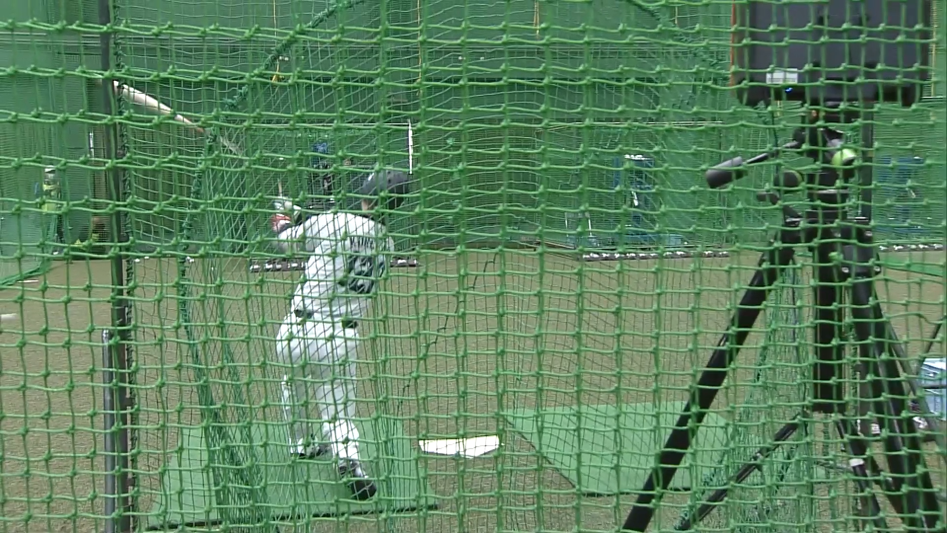 【春季キャンプ】 ライオンズ・是澤涼輔 打球速度の測定でまさかのアクシデント!?