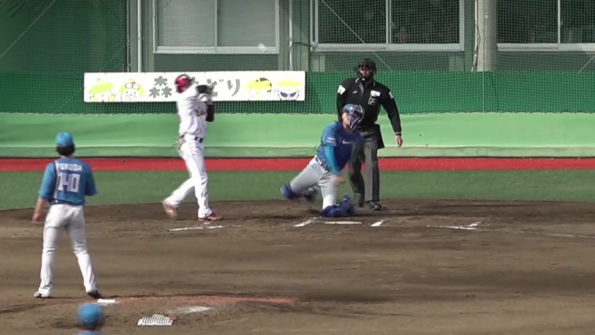 【ファーム】ファイターズ新加入のリン セーフとなるも座ったままで2塁へ好送球!! 2026年3月25日 東北楽天ゴールデンイーグルス 対 北海道日本ハムファイターズ