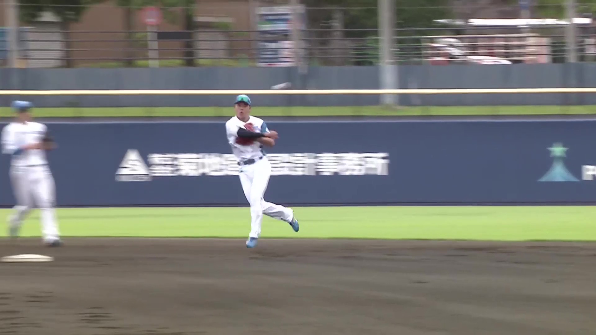 【ファーム】軽快な守備で流れを作る!! ファイターズ・常谷拓輝 華麗にランニングスローで処理!! 2026年6月23日 北海道日本ハムファイターズ 対 広島東洋カープ