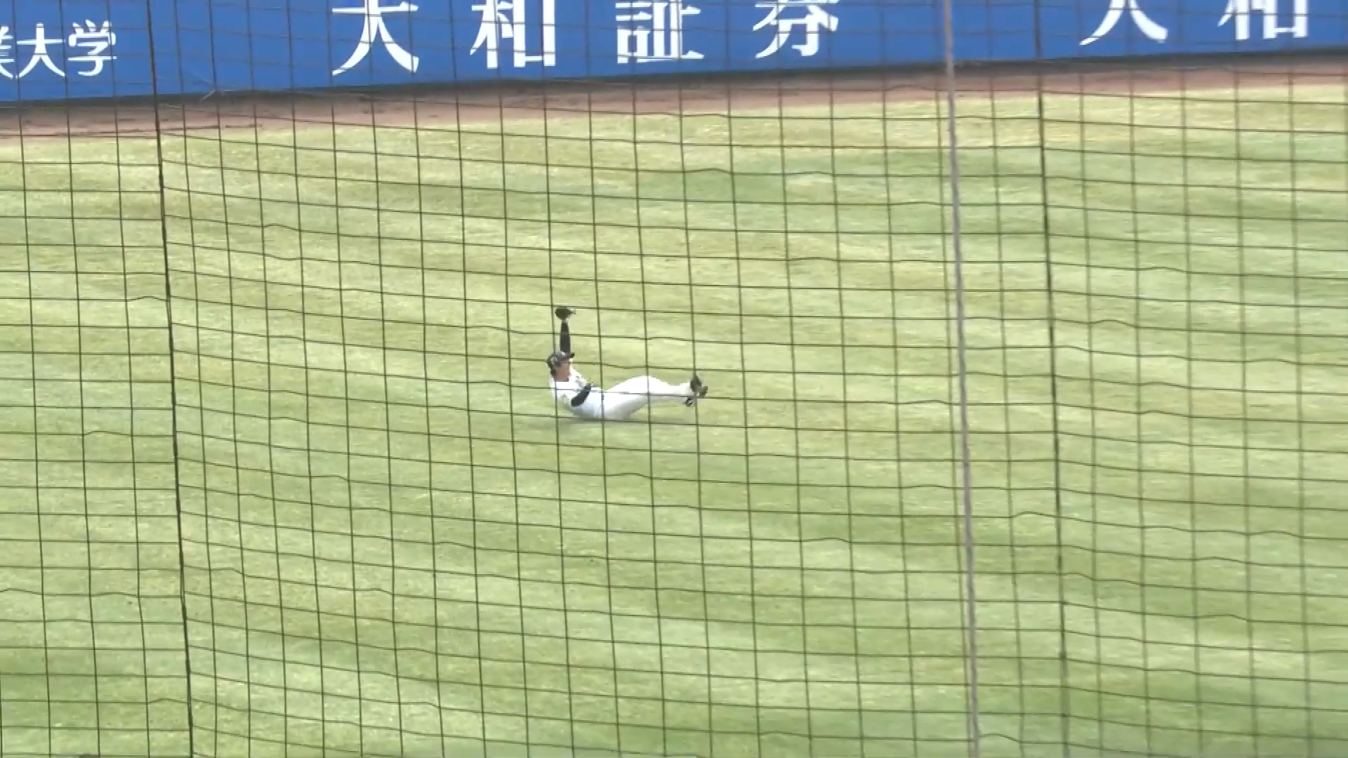 【春季キャンプ】ホークス・柳町達がLIVEBPで華麗なスライディングキャッチを披露!! 2026年2月10日 福岡ソフトバンクホークス