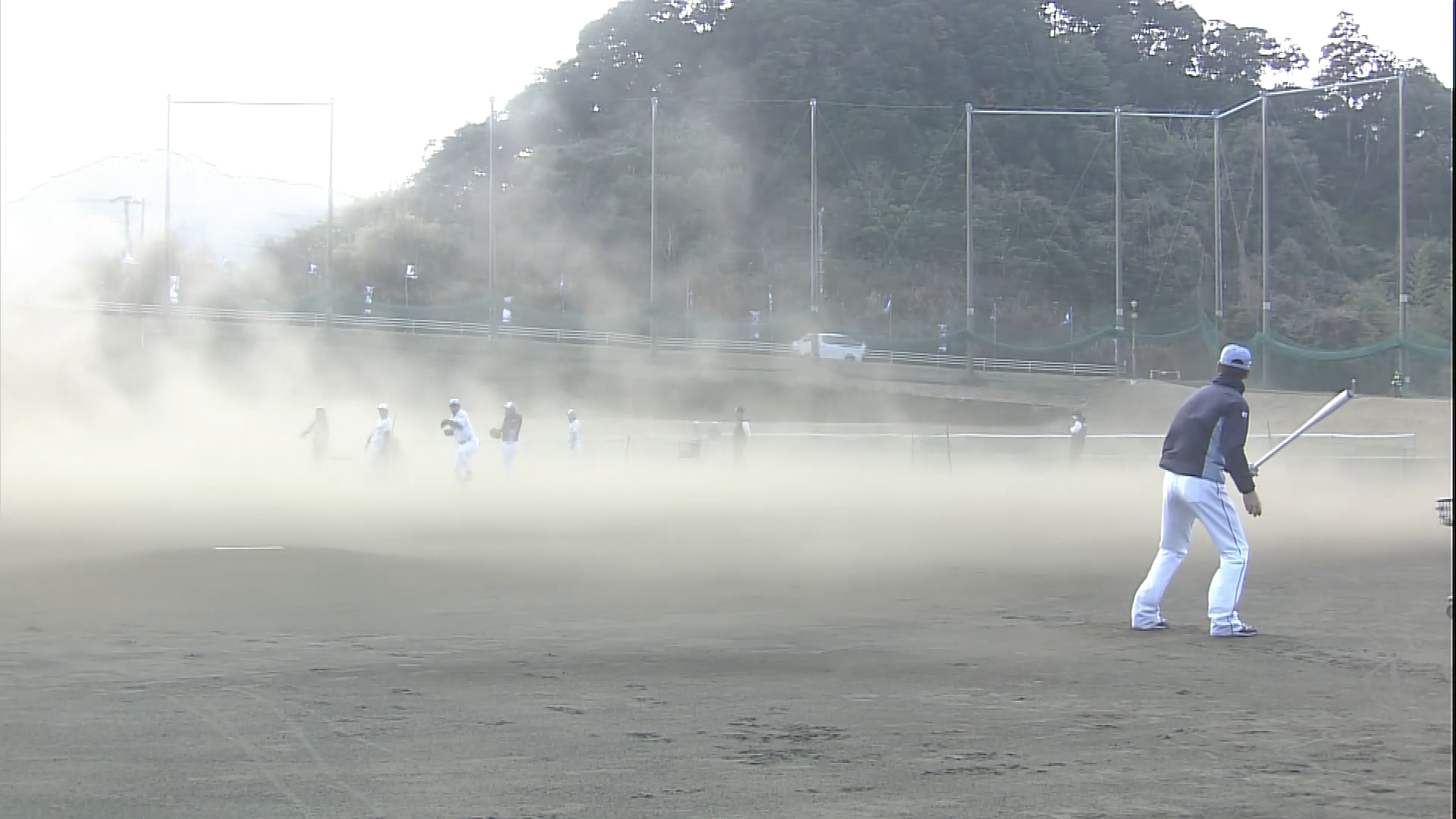 【春季キャンプ】超過酷!! ライオンズ・外崎修汰ら3選手が砂嵐吹き荒れる中での個別練習!! 2026年2月7日 埼玉西武ライオンズ