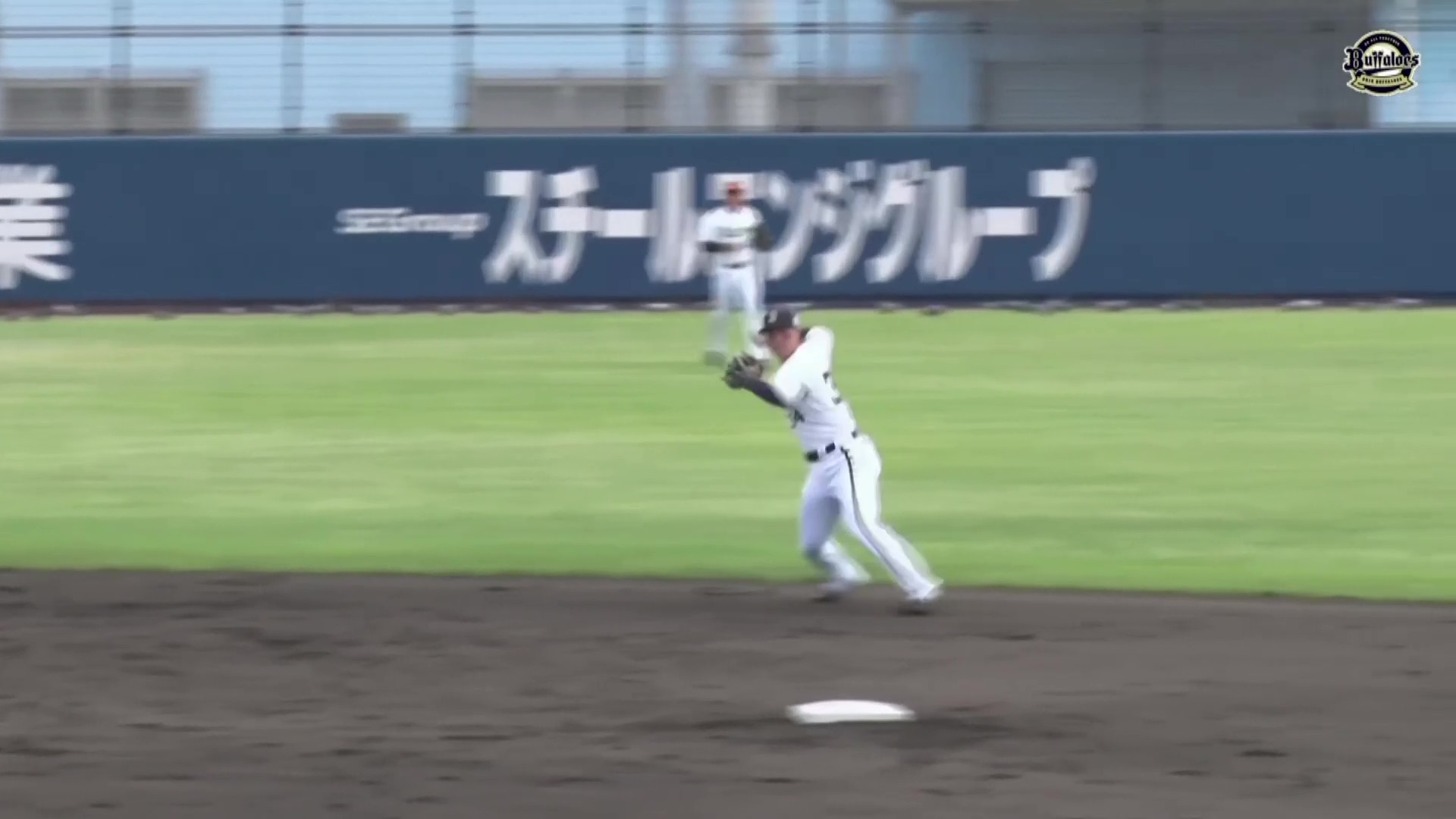 【ファーム】バファローズ・横山聖哉 難しいバウンドをうまくさばいてアウトを取る!! 2026年4月2日 オリックス・バファローズ 対 横浜DeNAベイスターズ