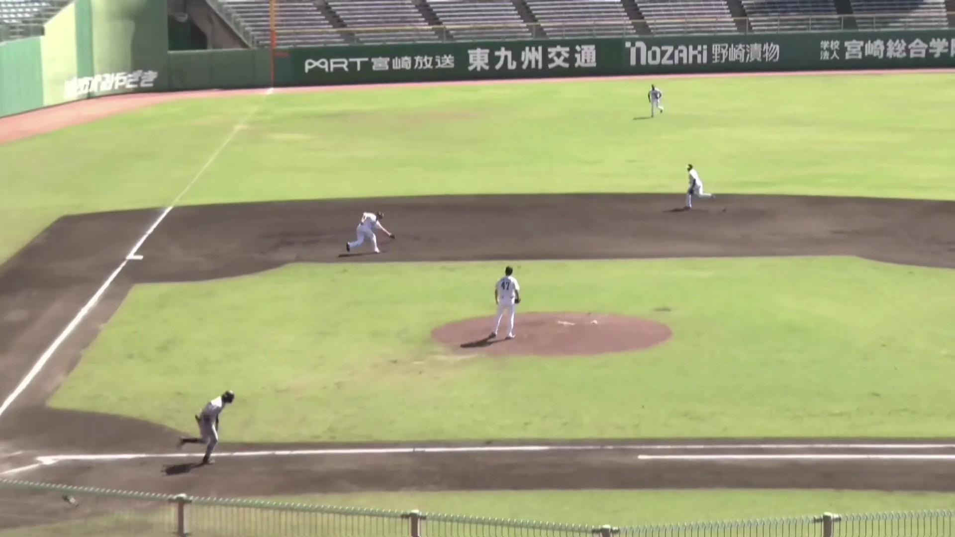 【みやざきPL】ホークス・佐倉俠史朗 三遊間のゴロをグラブの先で上手く捌いてアウトを取る!! 2026年10月14日 福岡ソフトバンクホークス 対 読売ジャイアンツ