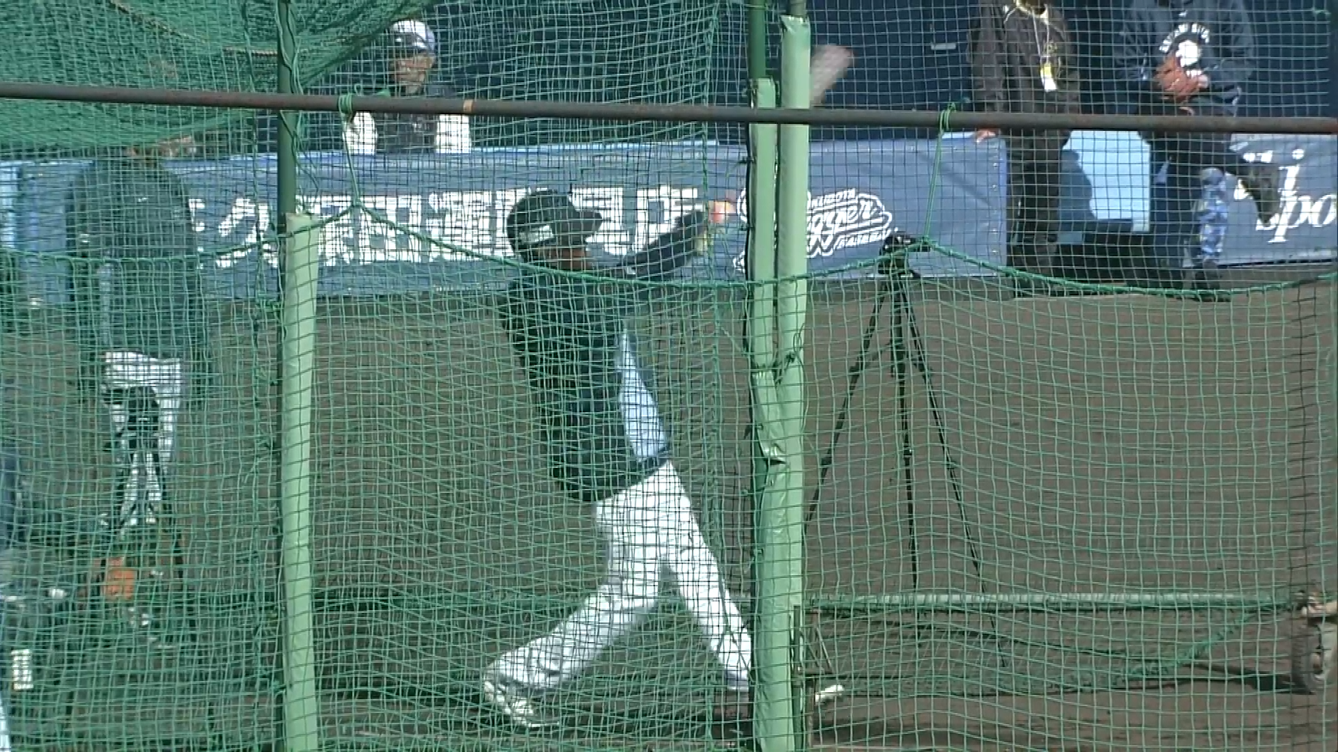 【春季キャンプ】噂にたがわぬパワー!! ライオンズ新外国人・カナリオが初日から柵越え!! 2026年2月1日 埼玉西武ライオンズ