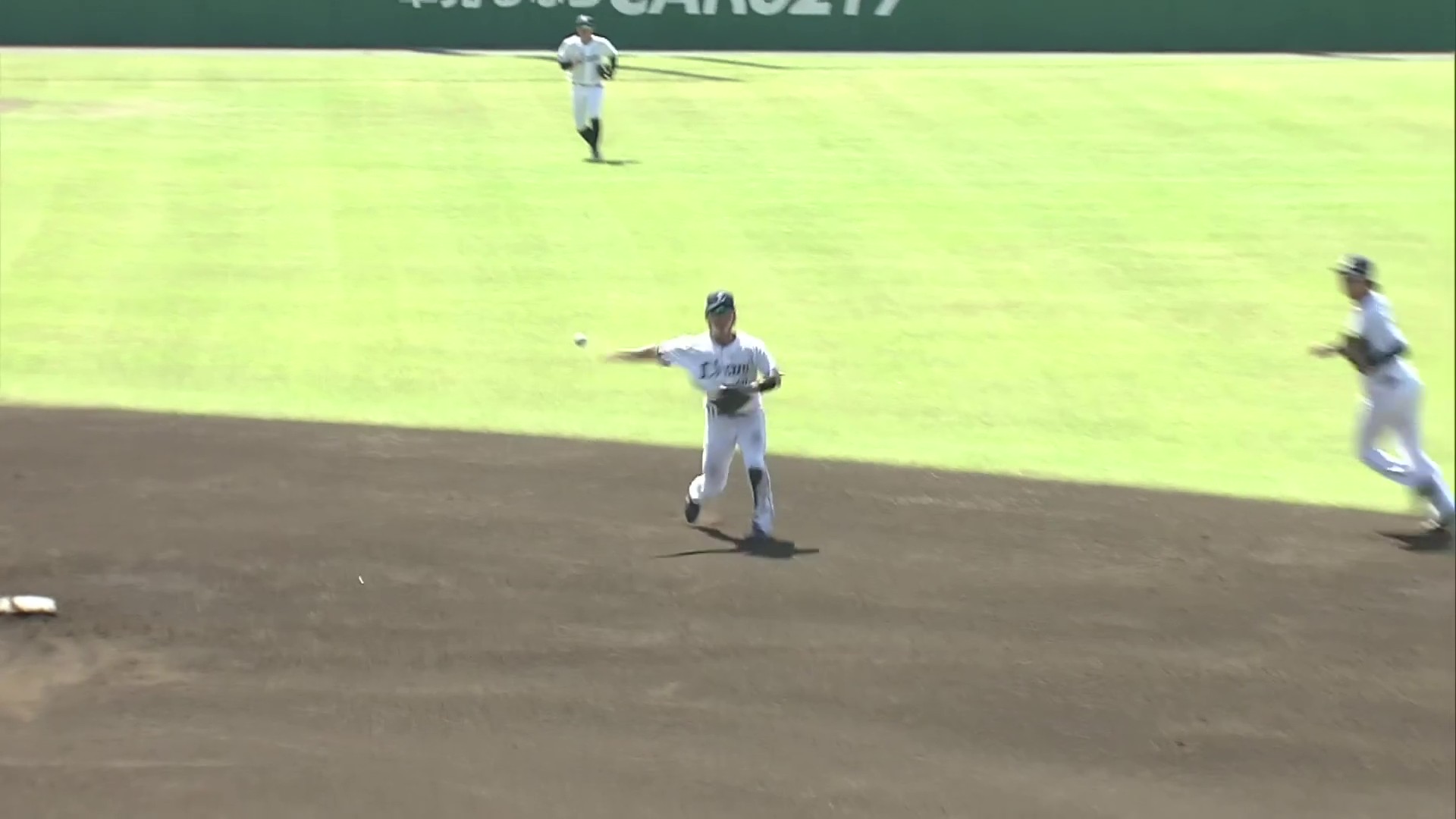 【ファーム】ナイスプレー!! ライオンズ・仲田慶介 鋭い打球を処理し一回転してアウトを奪う!! 2026年5月16日 埼玉西武ライオンズ 対 読売ジャイアンツ