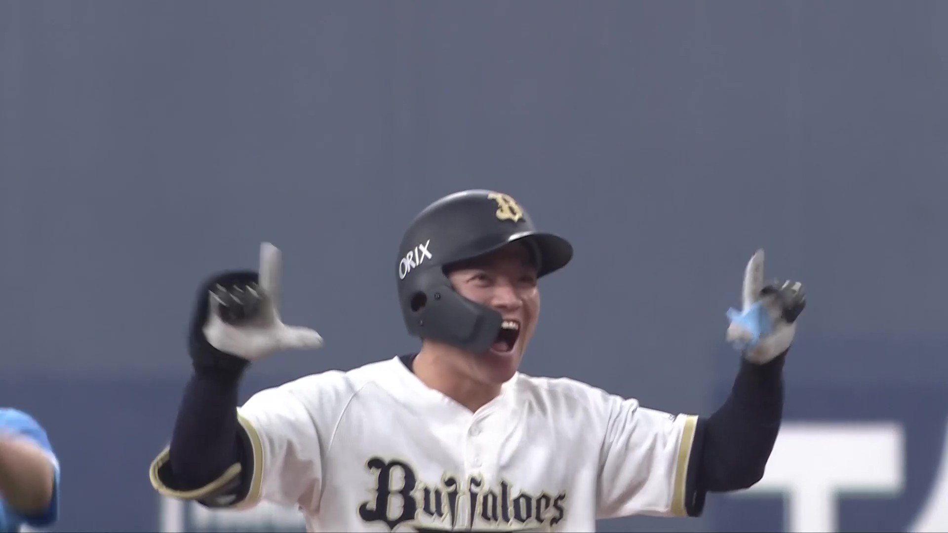 【6回裏】バファローズ・山中稜真 バットを折られながらもセンターへタイムリーヒットを放ち1点差に詰め寄る!! 2026年6月19日 オリックス・バファローズ 対 埼玉西武ライオンズ