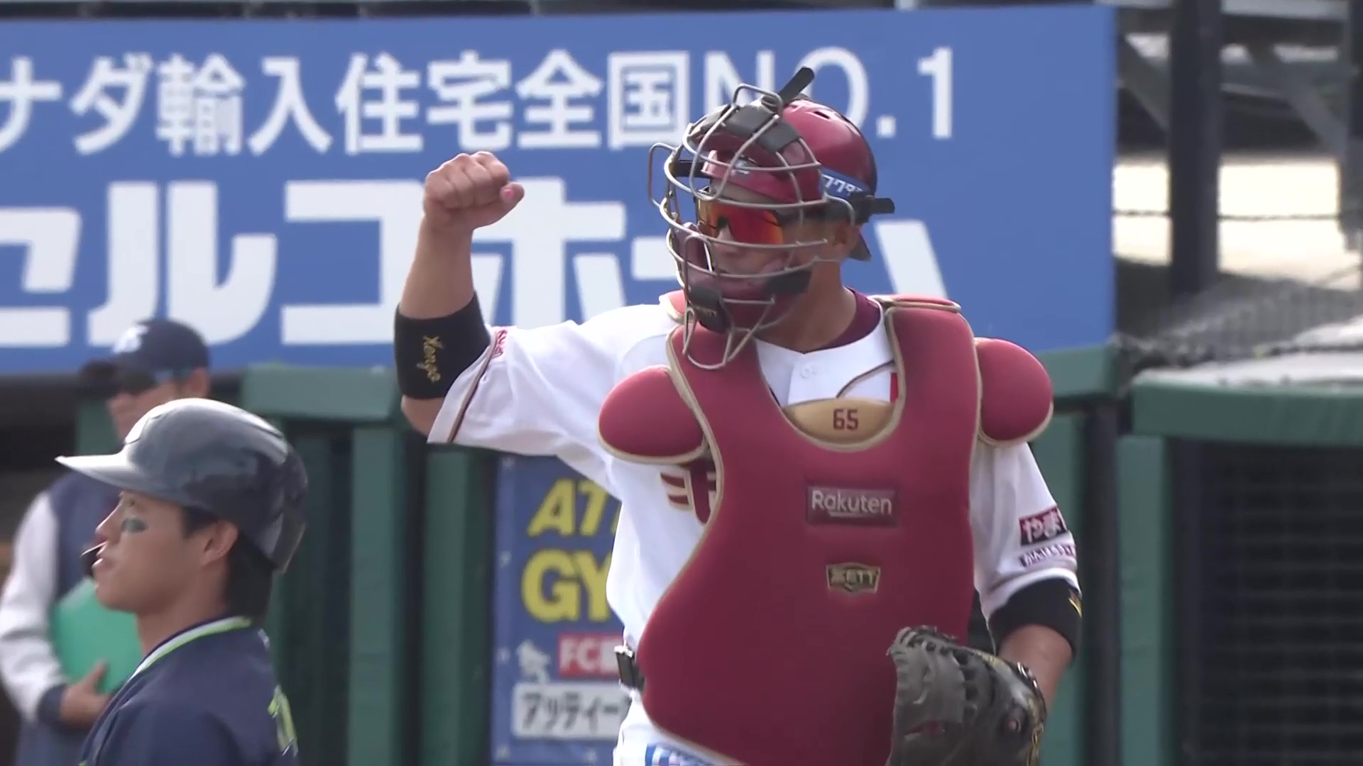 【9回表】正確なスローイング!! イーグルス・堀内謙伍 素早い送球で盗塁阻止!! 2026年5月31日 東北楽天ゴールデンイーグルス 対 東京ヤクルトスワローズ