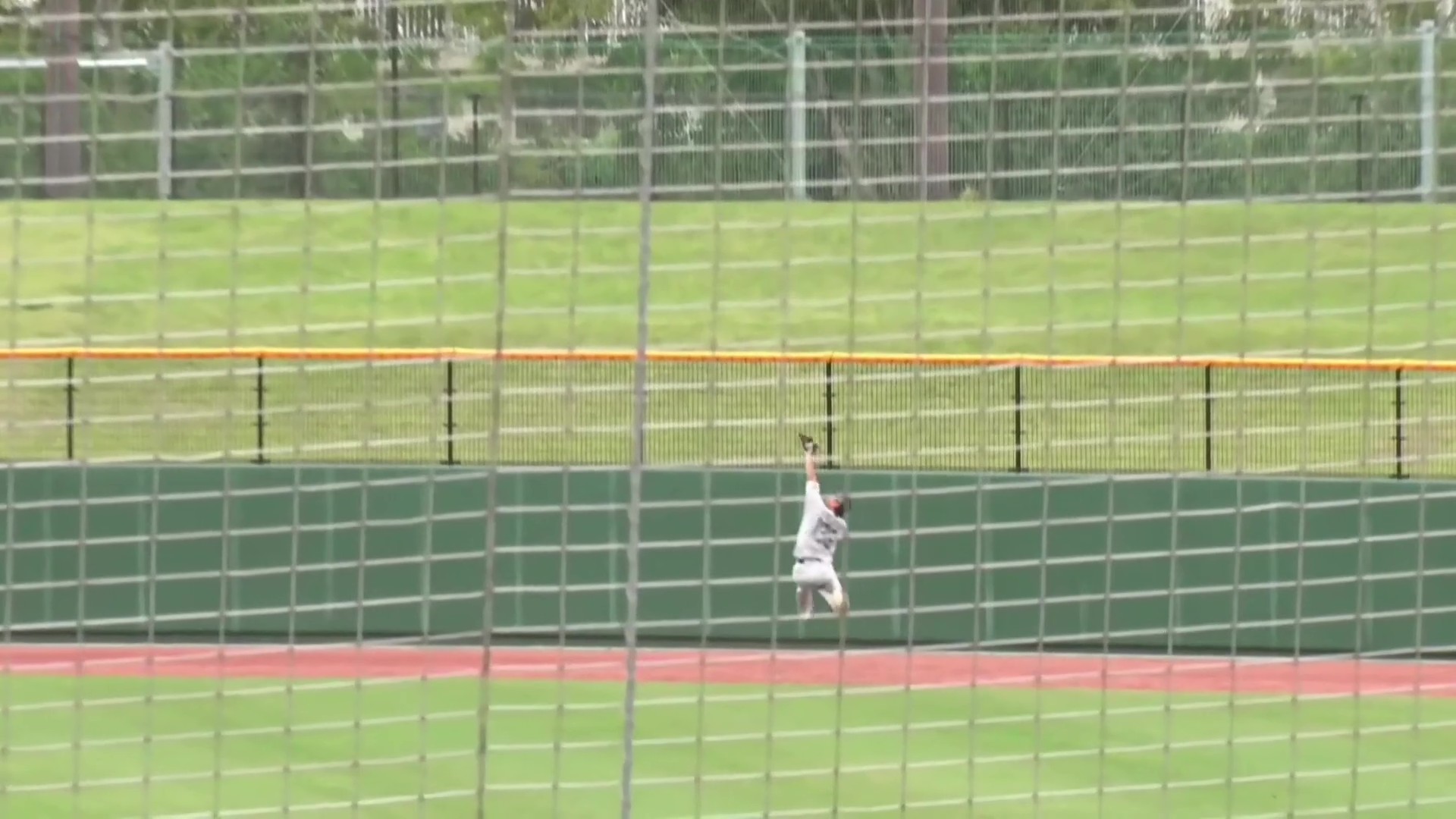 【みやざきPL】マリーンズ・藤田和樹 抜ければ長打となる打球をジャンピングキャッチ!! 2026年10月26日 横浜DeNAベイスターズ 対 千葉ロッテマリーンズ