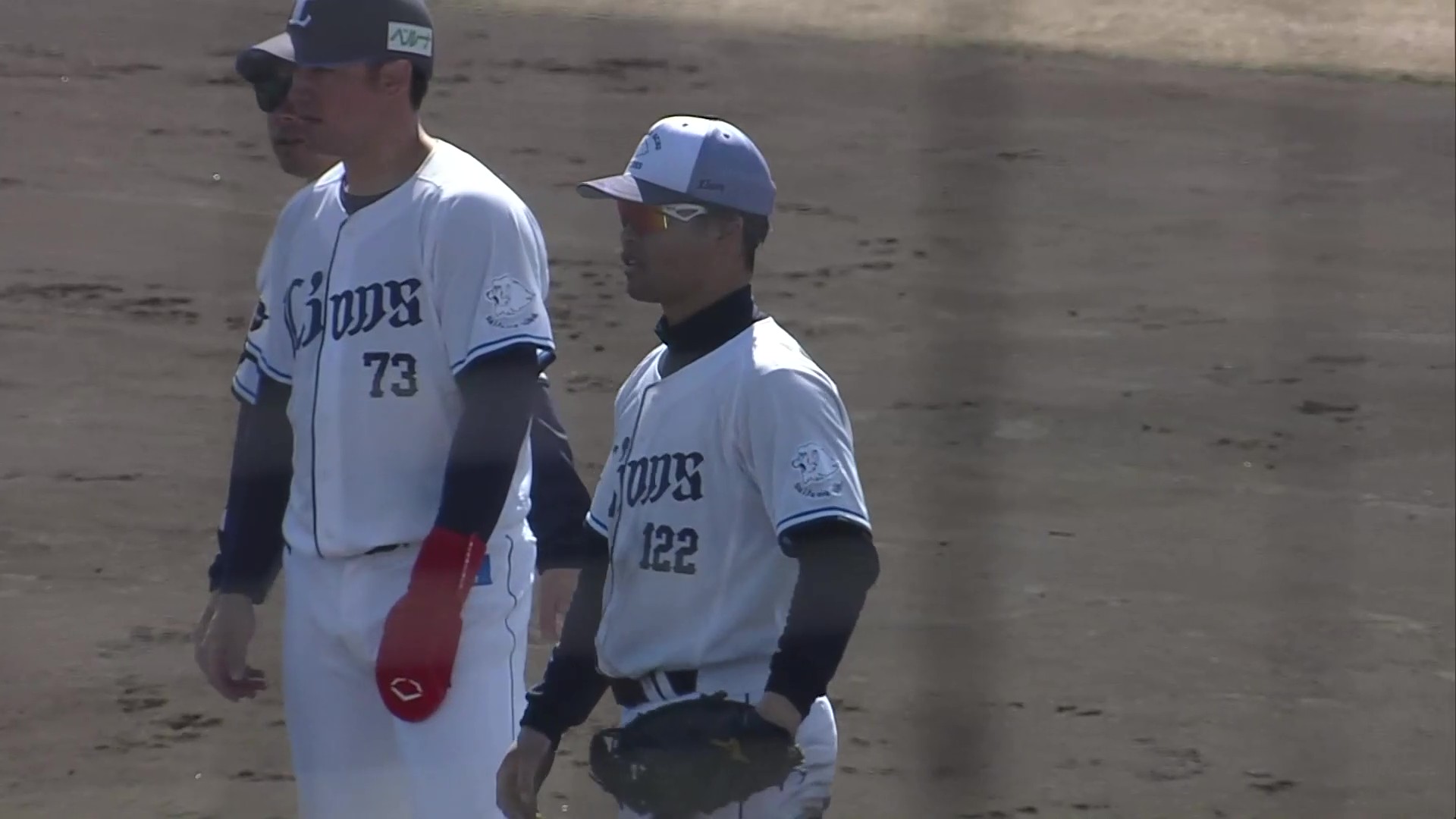 【春季キャンプ】ライオンズ・是澤涼輔 ファースト横への打球をダイビングキャッチ!! 2026年2月20日 埼玉西武ライオンズ