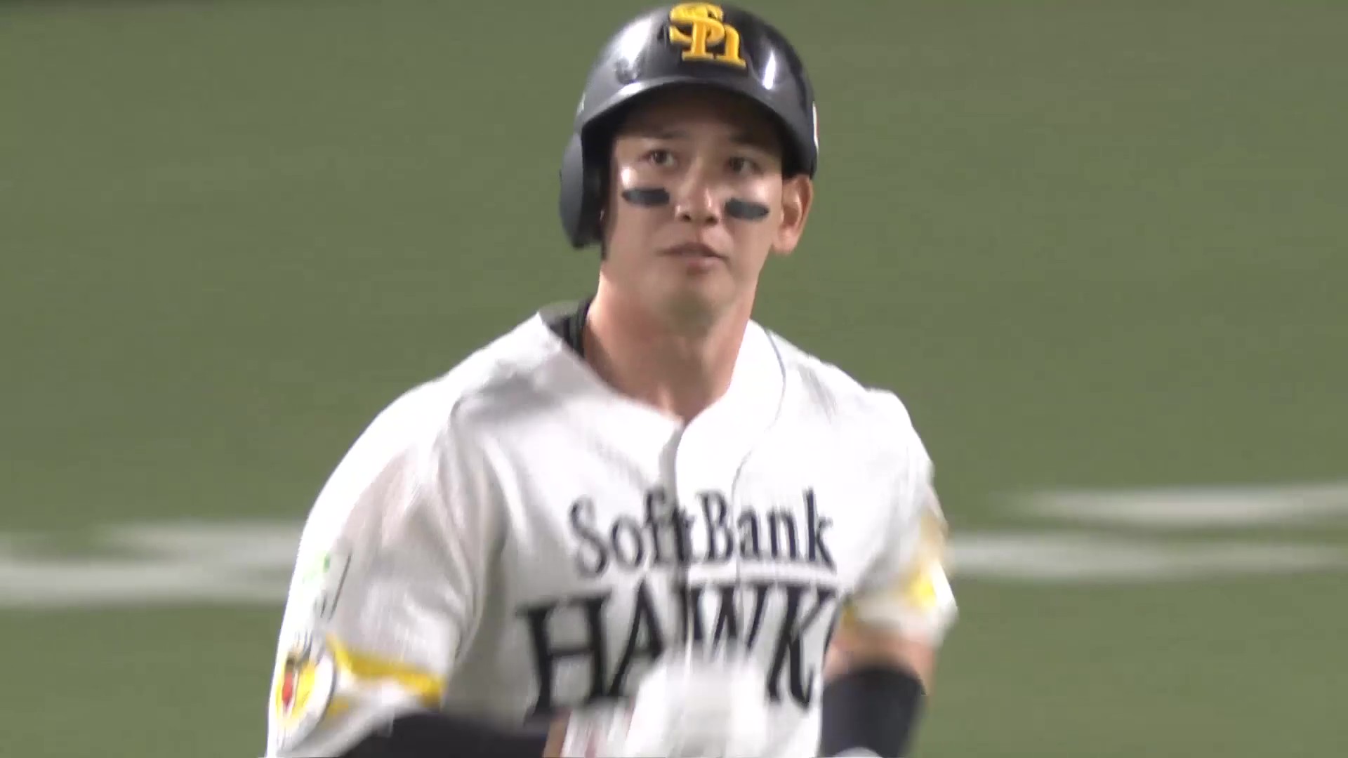 【8回裏】2者連続でライトスタンドへ!! ホークス・栗原陵矢がホームランを放つ!! 2026年4月17日 福岡ソフトバンクホークス 対 オリックス・バファローズ